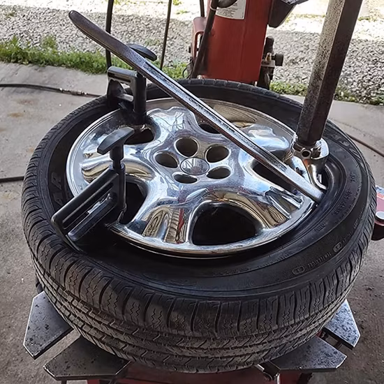 Aiutante per il cambio della ruota con leva del cerchione di alta qualità, morsetto per tallone del pneumatico